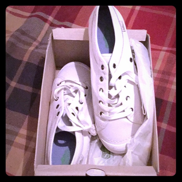 Simple Shoes - Ladies sneakers